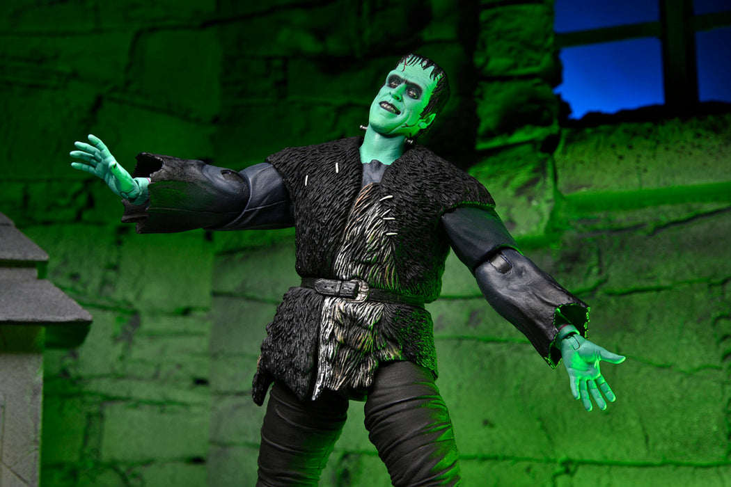 The Munsters (2022) 7-Inch Scale Ultimate Herman Action Figure