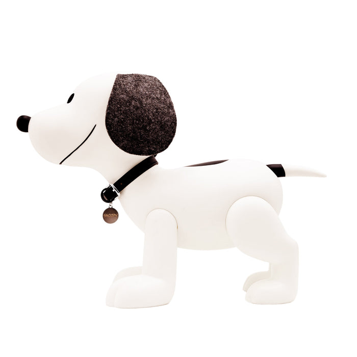 Peanuts Supersize - Snoopy (Newsprint Grayscale) Vinyl Figure