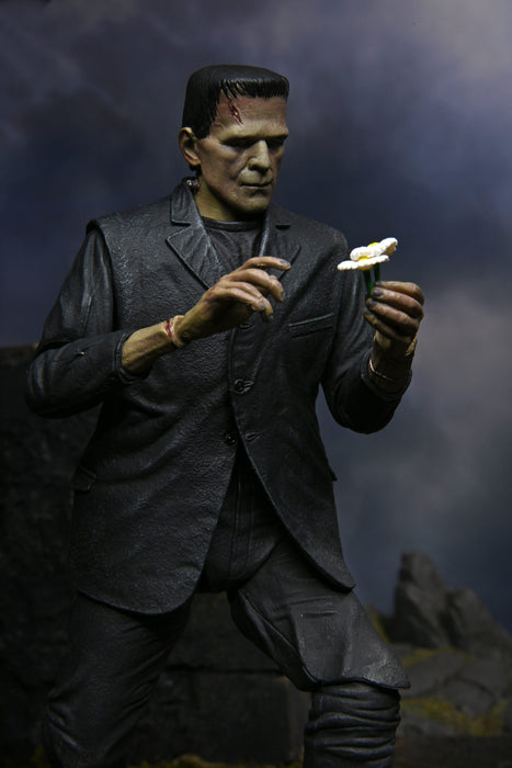 Universal Monsters Ultimate Frankenstein’s Monster (COLOR) 7-Inch Scale Action Figure