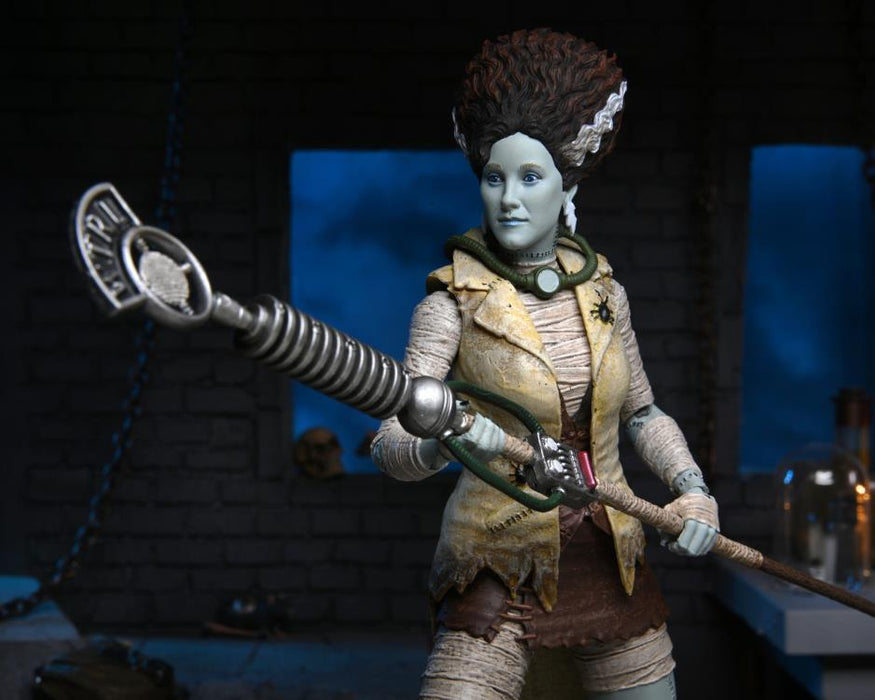 Universal Monsters x Teenage Mutant Ninja Turtles Ultimate April O'Neil as The Bride Of Frankenstein Action Figure