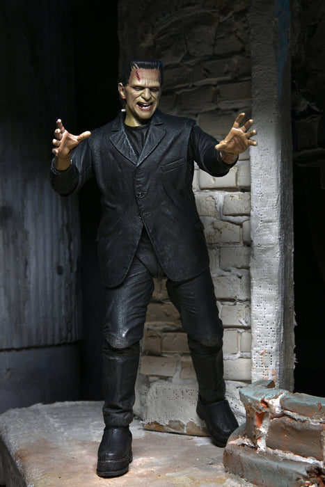 Universal Monsters Ultimate Frankenstein’s Monster (COLOR) 7-Inch Scale Action Figure