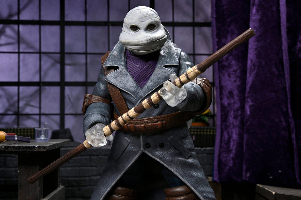 Universal Monsters x Teenage Mutant Ninja Turtles 7-Inch Scale Ultimate Donatello as The Invisible Man Action Figure