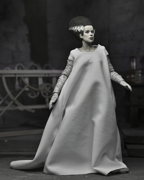 Universal Monsters 7-Inch Scale Ultimate Bride of Frankenstein (B&W) Action Figure