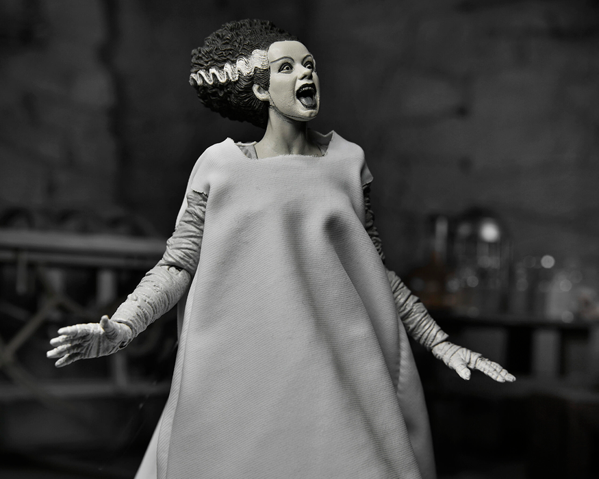 Universal Monsters 7-Inch Scale Ultimate Bride of Frankenstein (B&W) Action Figure