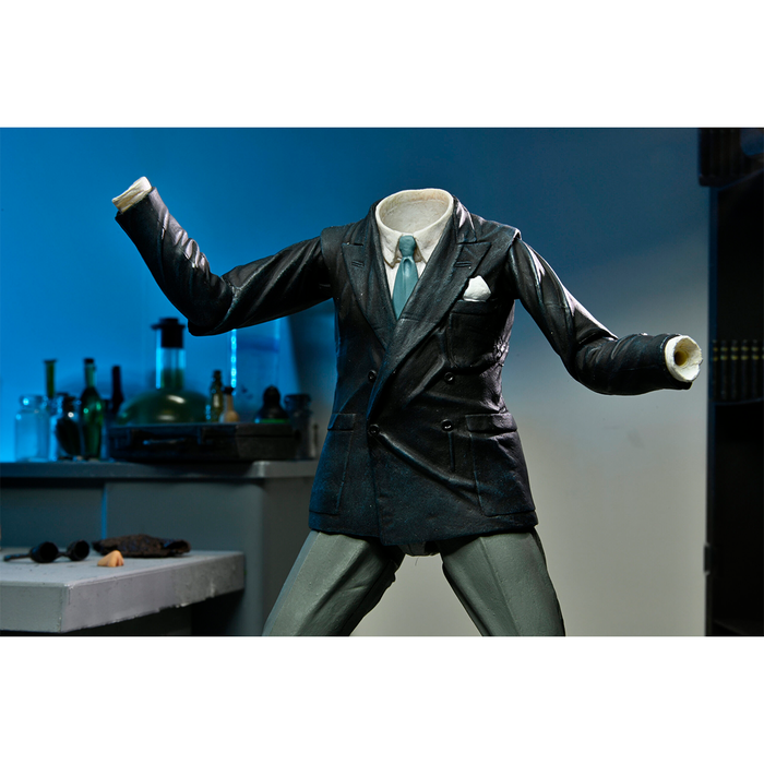 Universal Monsters 7-Inch Scale Ultimate Invisible Man Action Figure