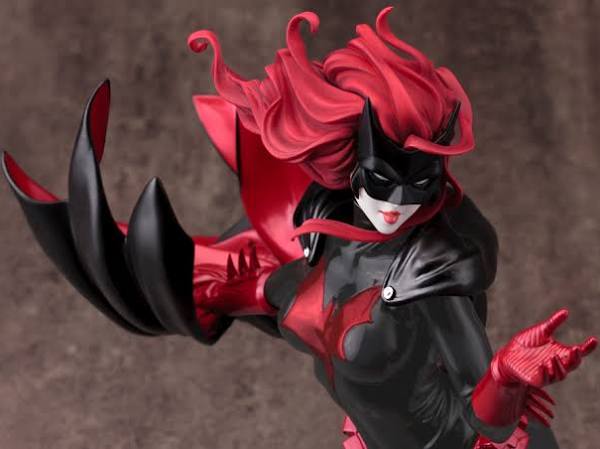 DC Comics Batwoman Bishoujo Statue - 2nd Edition